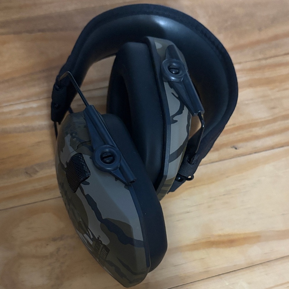 Camouflage Noise-Cancelling Headphones